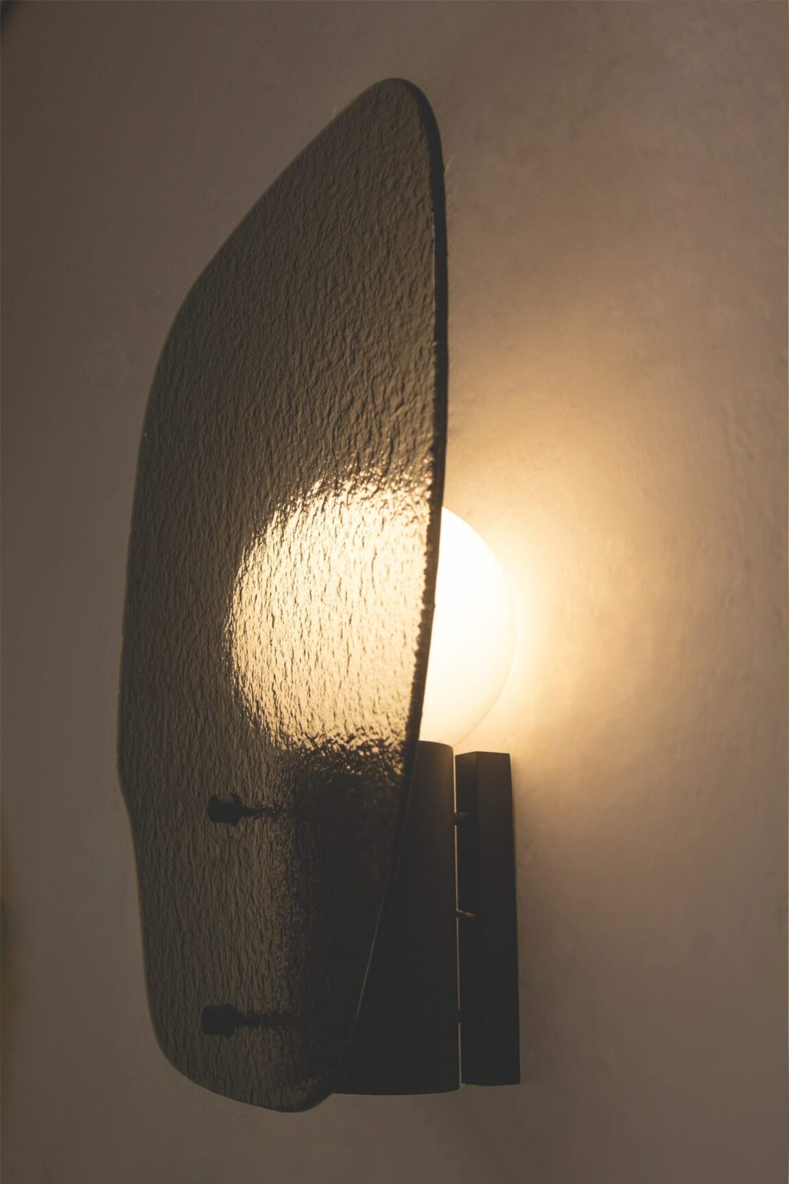 02- ARANDELA BRUMA – RGB